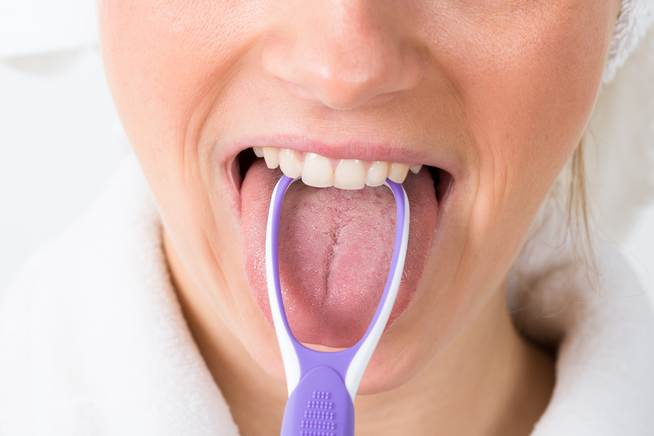 Como limpiar la lengua sucia